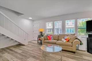 Photo #2: ML81979358 Listing 