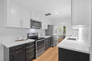 Photo #6: ML81979733 Listing