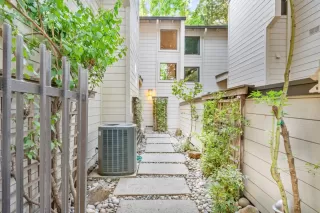 Photo #2: ML81979814 Listing 