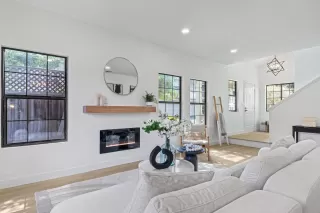 Photo #5: ML81980617 Listing