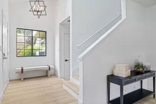 Photo #6: ML81980617 Listing