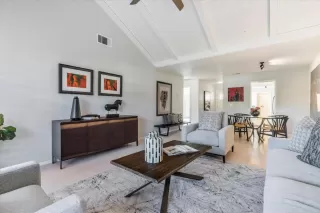 Photo #5: ML81981050 Listing