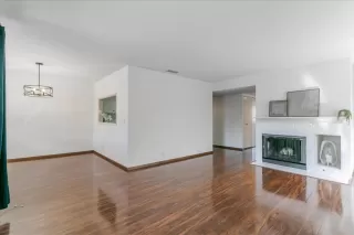 Photo #5: ML81981410 Listing