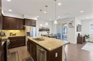 Photo #6: ML81982021 Listing 