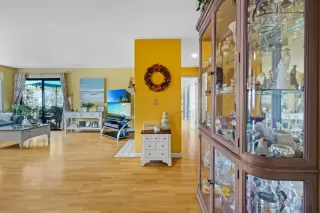 Photo #6: ML81982179 Listing