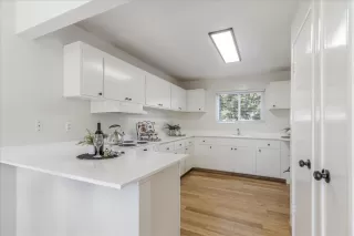 Photo #5: ML81982318 Listing