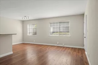 Photo #4: ML81982341 Listing 