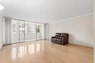 Photo #4: ML81982399 Listing