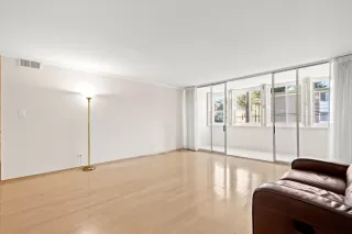 Photo #5: ML81982399 Listing