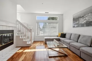 Photo #4: ML81982595 Listing