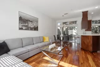 Photo #5: ML81982595 Listing