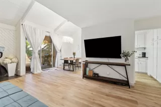 Photo #2: ML81982962 Listing 