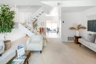 Photo #4: ML81983132 Listing