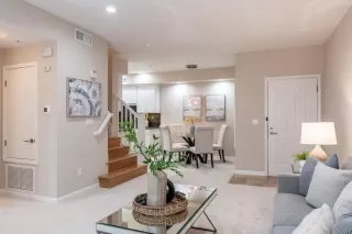 Photo #5: ML81983172 Listing