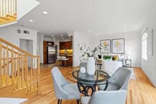 Photo #4: ML81983332 Listing 