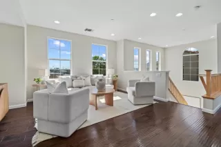 Photo #4: ML81983396 Listing