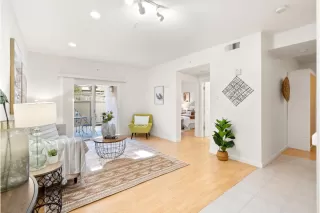 Photo #4: ML81983917 Listing