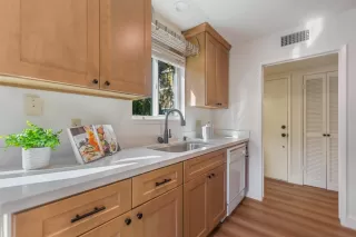 Photo #5: ML81984061 Listing 