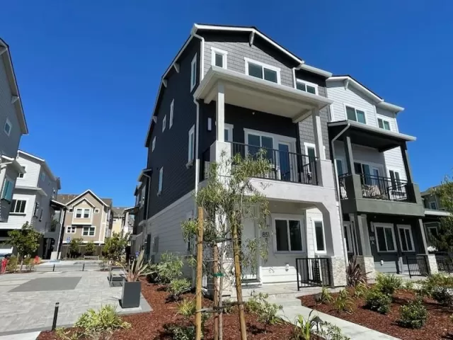 MLS: ML81985577 Condo For Sale