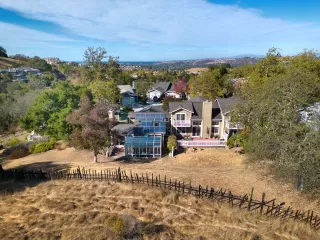 Photo #2: ML81985612 Listing 