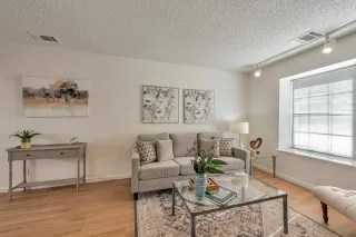 Photo #3: ML81986157 Listing 