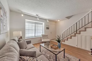 Photo #5: ML81986157 Listing 