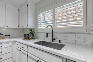 Photo #5: ML81986587 Listing