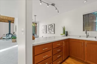 Photo #4: ML81988350 Listing