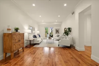 Photo #4: ML81989204 Listing