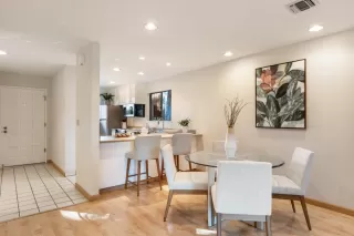 Photo #4: ML81989688 Listing