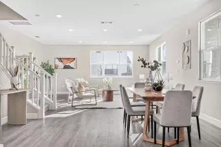 Photo #5: ML81989968 Listing