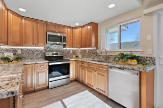 More Details about MLS # ML81990715 : 870 FREMONT ST 106