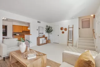 Photo #5: ML81990952 Listing