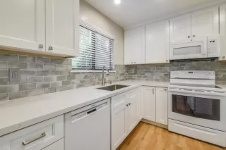 Photo #6: ML81991492 Listing