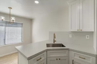 Photo #6: ML81991693 Listing