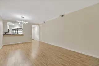 Photo #4: ML81991935 Listing