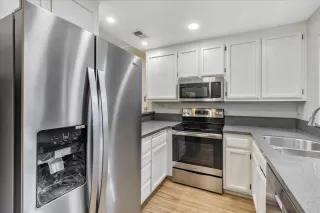 Photo #6: ML81991935 Listing