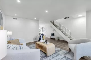 Photo #5: ML81991973 Listing