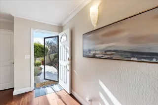 Photo #4: ML81993557 Listing