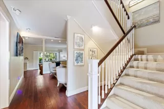 Photo #5: ML81993557 Listing