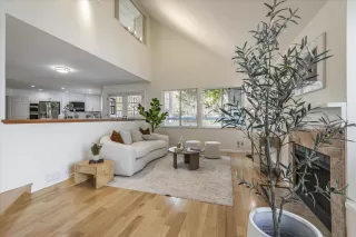 Photo #4: ML81993784 Listing