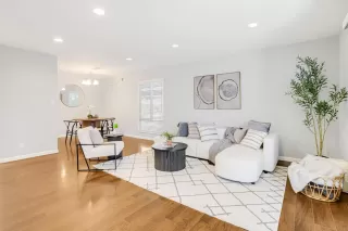 Photo #2: ML81993956 Listing 