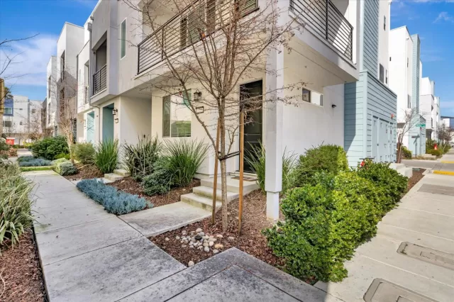 MLS: ML81994273 Condo For Sale