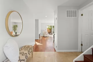 Photo #2: ML81994281 Listing 