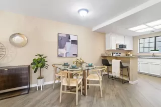 Photo #5: ML81994395 Listing