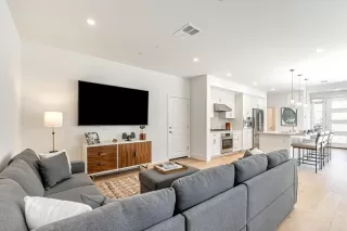 Photo #5: ML81995441 Listing