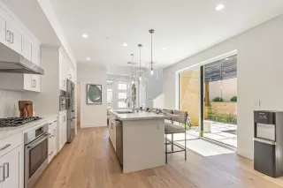 Photo #6: ML81995441 Listing