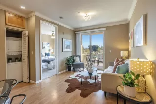 Photo #5: ML81995523 Listing