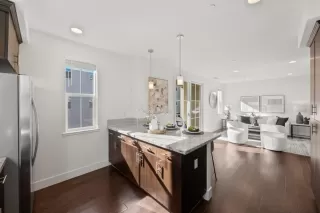 Photo #6: ML81995900 Listing