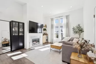 Photo #2: ML81995934 Listing 